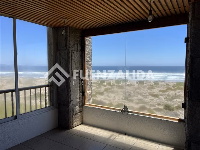 Departamento en venta de 3 dorm.2 baños en La Serena Golf - Imagen 4