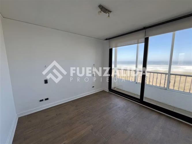 Departamento en venta de 3 dorm.2 baños en La Serena Golf - Imagen 18
