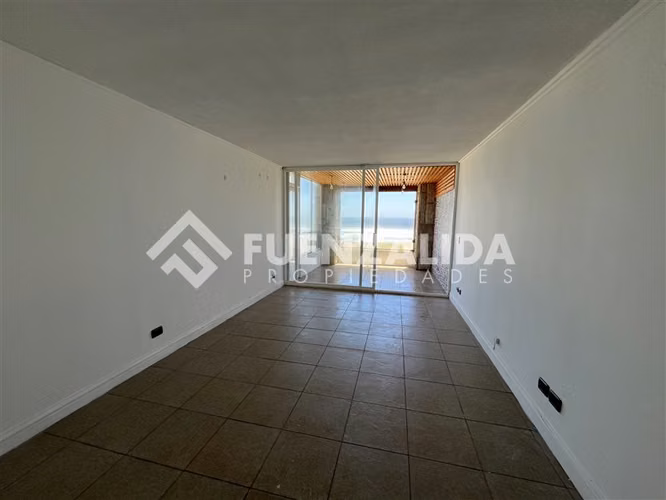 Departamento en venta de 3 dorm.2 baños en La Serena Golf - Imagen 5