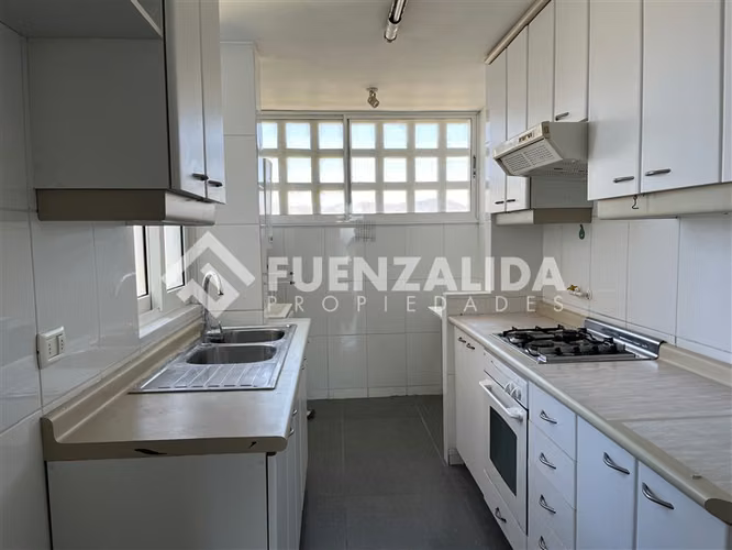 Departamento en venta de 3 dorm.2 baños en La Serena Golf - Imagen 13