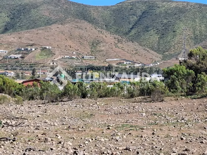 Terreno en venta en Altovalsol, cerca condominios habitados