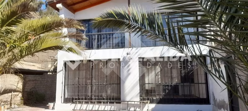 Casa en venta de 4 dorm. en Coquimbo