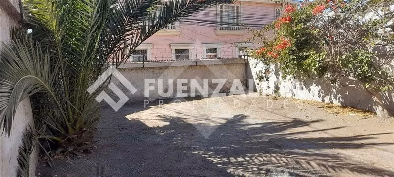 Casa en venta de 4 dorm. en Coquimbo