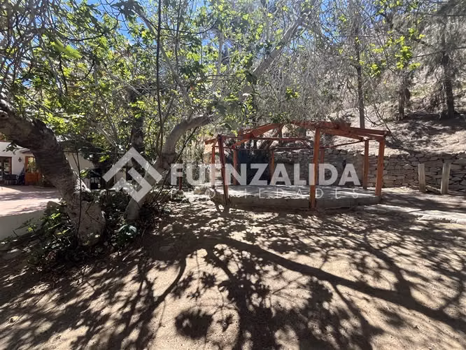 Casa en venta 4 dorm.2 baños piscina, terraza en Paihuano