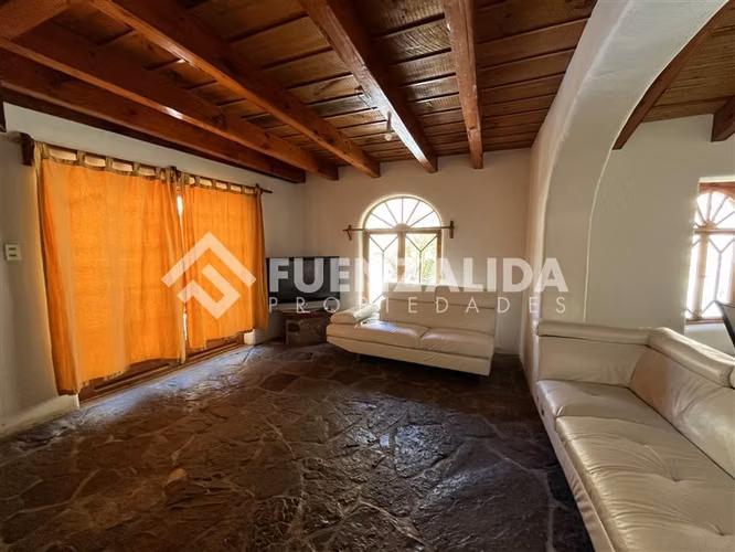 Casa en venta 4 dorm.2 baños piscina, terraza en Paihuano