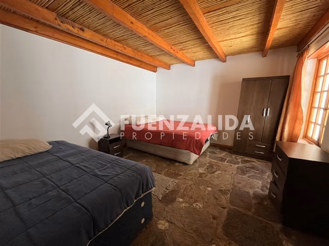 Casa en venta 4 dorm.2 baños piscina, terraza en Paihuano