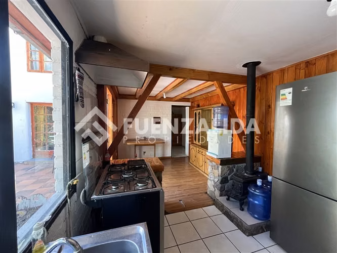 Casa en venta 4 dorm.2 baños piscina, terraza en Paihuano