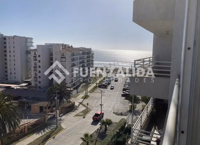 Departamento en venta de 3 dorm. 2 baños en La Serena