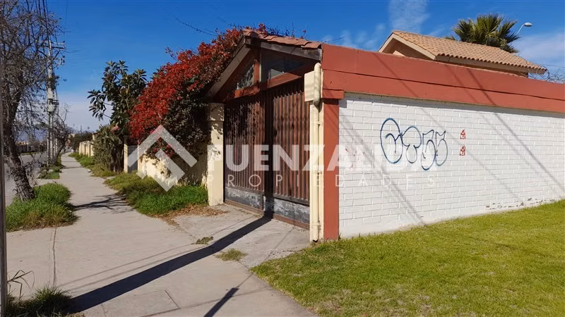 Casa en venta de 3 dorm. en La Serena - Imagen 2