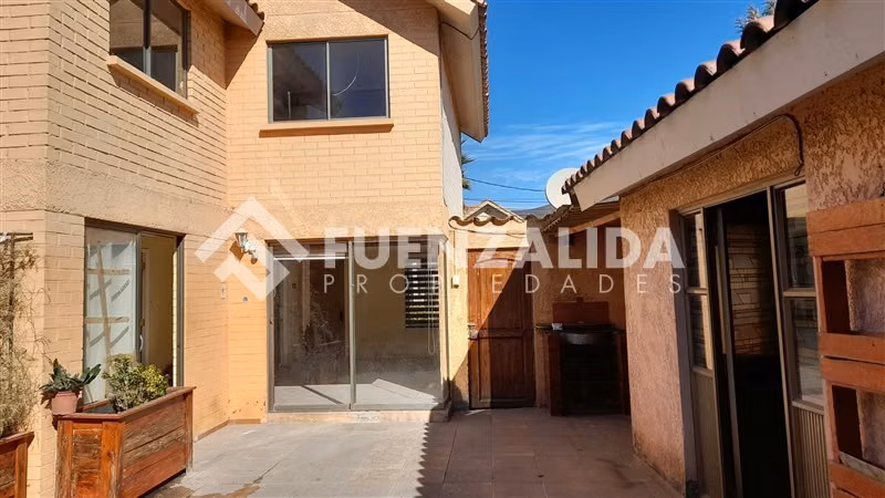Casa en venta de 3 dorm. en La Serena - Imagen 6