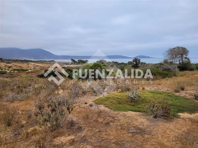 Sitio en venta en Condominio Las Mostazas