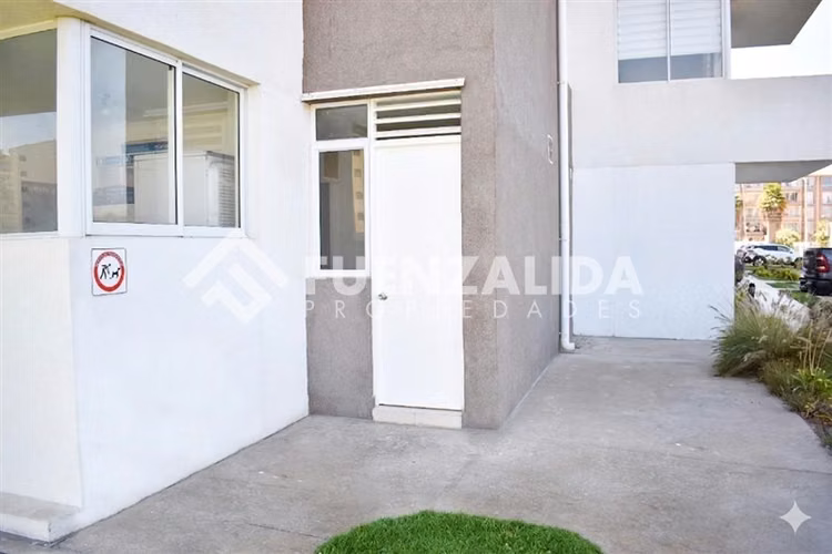 Venta Oficina 20m2, baño, estacion. Av Pacífico La Serena