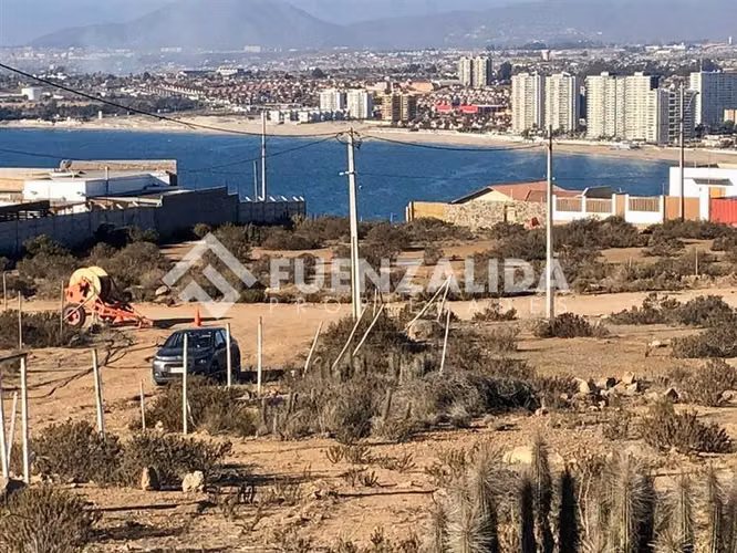 Sitio en venta altos de La Herradura en Coquimbo