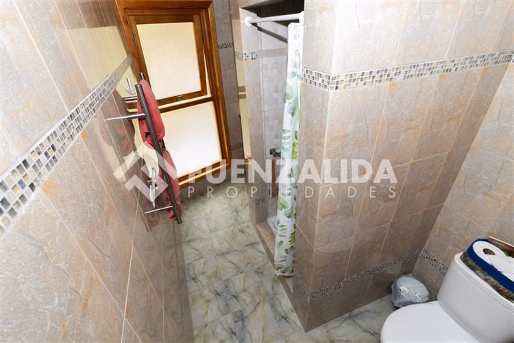 Casa en venta de 3 dorm 3baños sitio de 5700m2. en La Serena