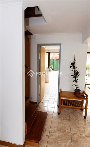 Casa en venta de 3 dorm. 3baños, 3 pisos,en La Serena