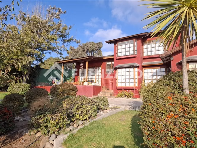 Casa en venta de 5 dorm. en Coquimbo - Imagen 2