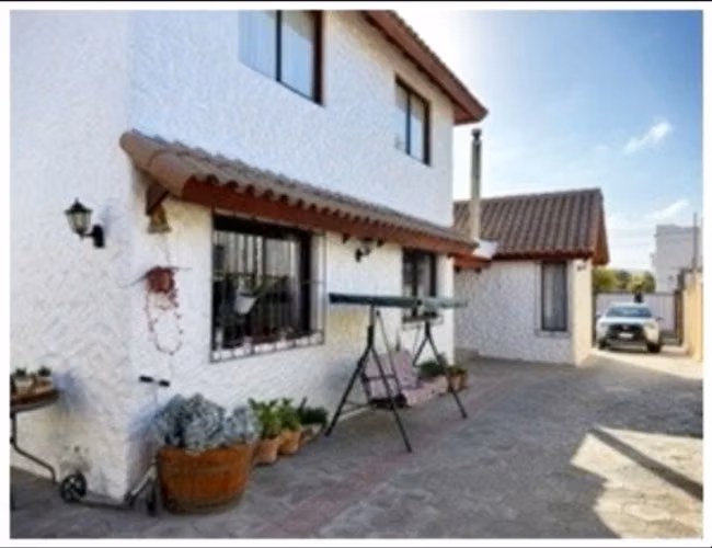 Casa en venta de 5 dorm. en Coquimbo - Imagen 4