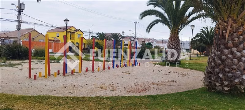 Casa en venta de 3 dorm. Puertas del Mar, La Serena