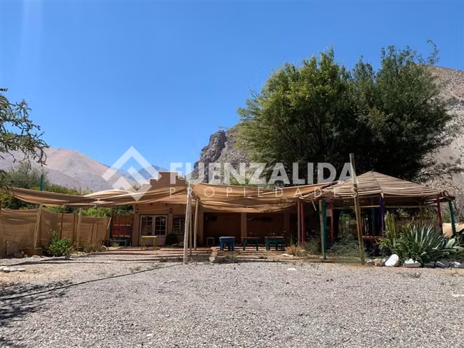 Sitio en venta camino Valle del Elquí