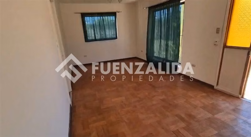 Casa en venta de 3 dorm.+ pza. de servicio en Ovalle