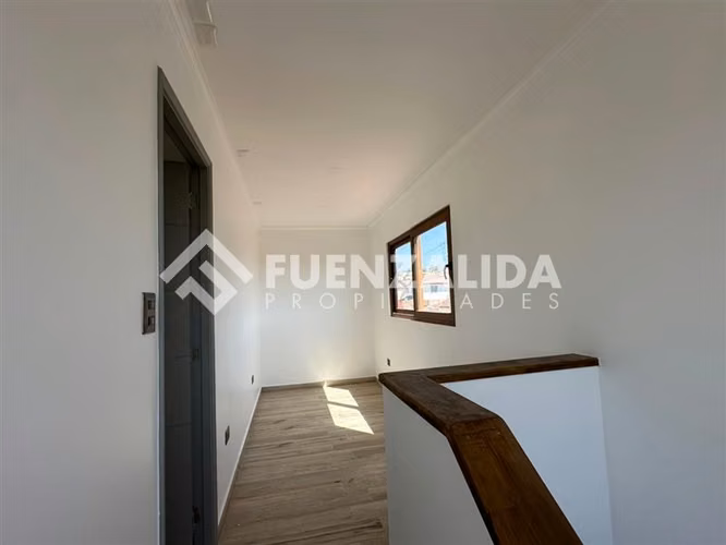 Casa en venta de 3 dorm. Peñuelas