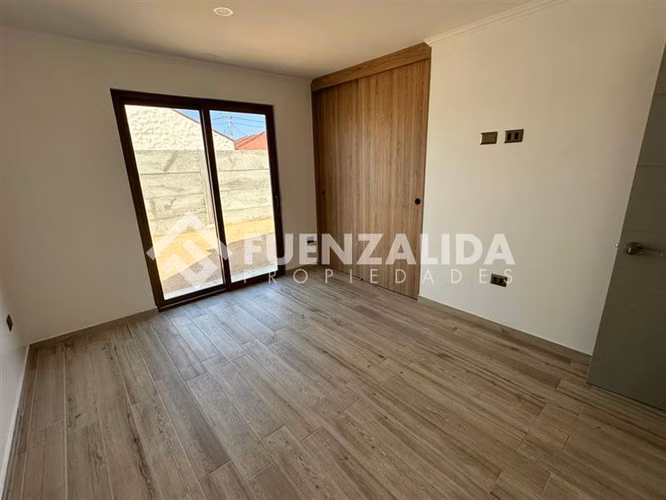 Casa en venta de 3 dorm. Peñuelas