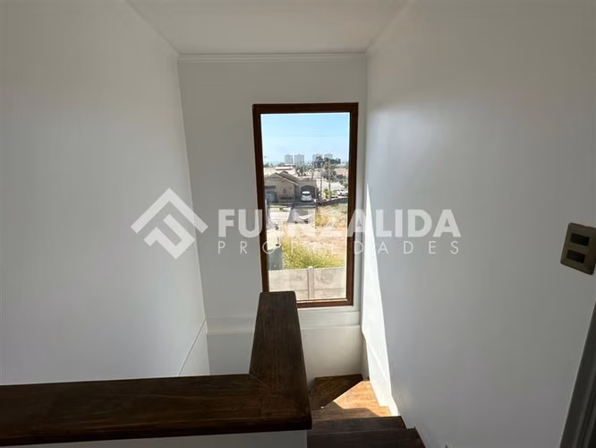 Casa en venta de 3 dorm. Peñuelas