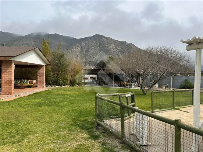 Casa en venta de 8 dorm. en Vicuña