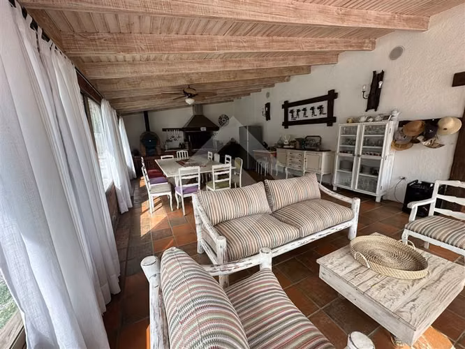 Casa en venta de 8 dorm. en Vicuña