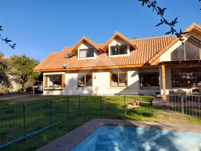 Casa en venta de 5 dorm. en Coquimbo - Imagen 2