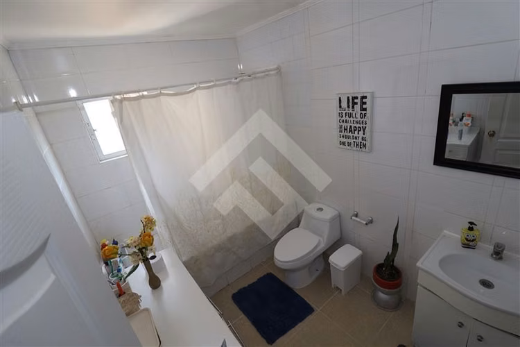Casa en venta de 4 dorm. en La Serena