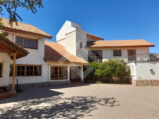 Casa en venta de 8 dorm. en Ovalle