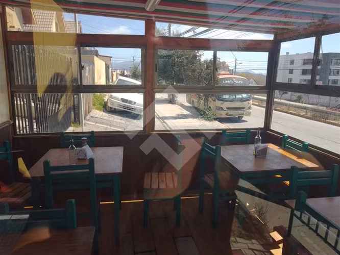 Casa en venta de 4 dorm. en La Serena