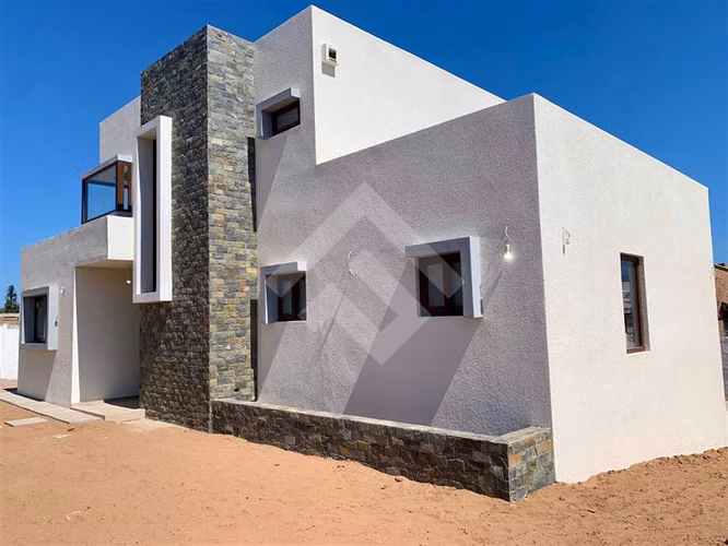 Casa en venta de 4 dorm. en Coquimbo