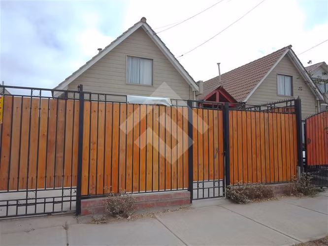 Casa en venta de 3 dorm. en Coquimbo