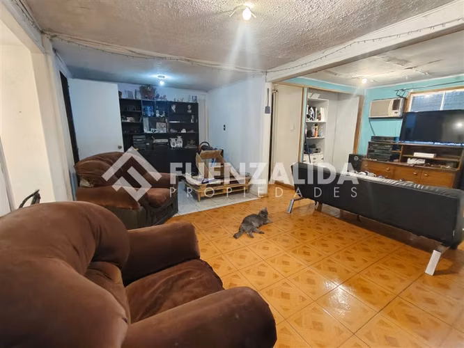 Casa en venta de 6 dorm. en Cerrillos