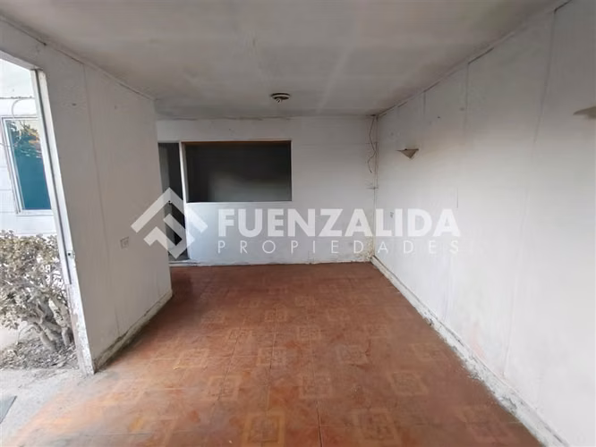 Casa en venta de 6 dorm. en Cerrillos
