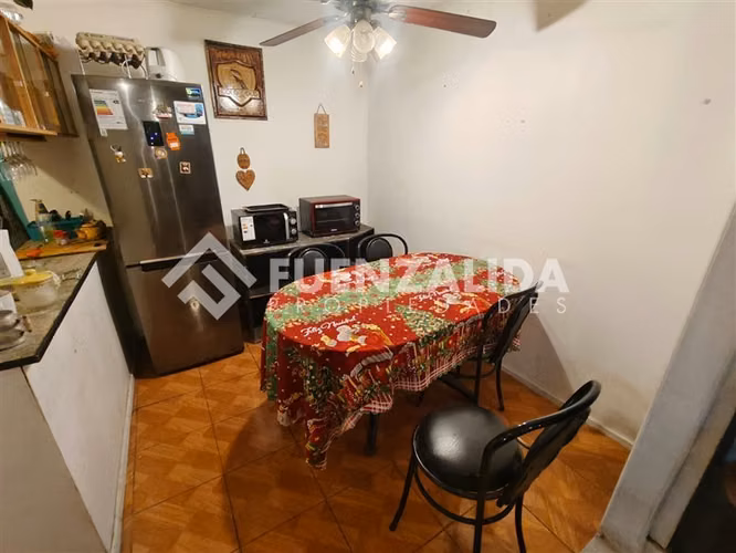 Casa en venta de 6 dorm. en Cerrillos