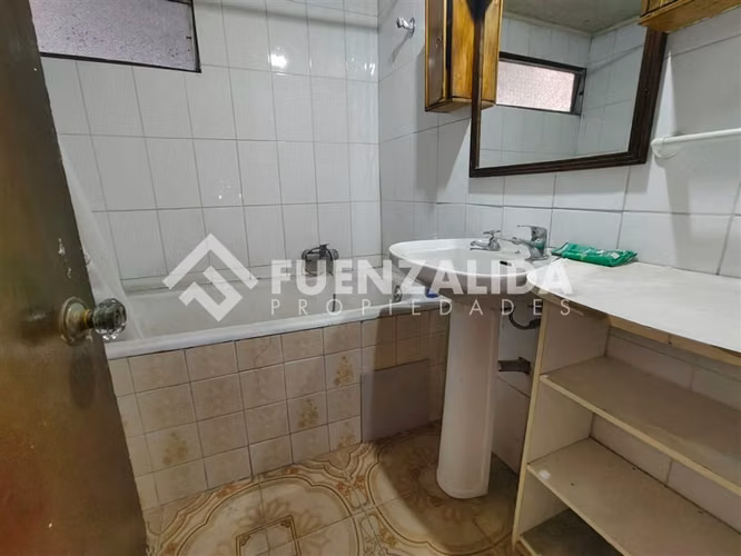 Casa en venta de 6 dorm. en Cerrillos
