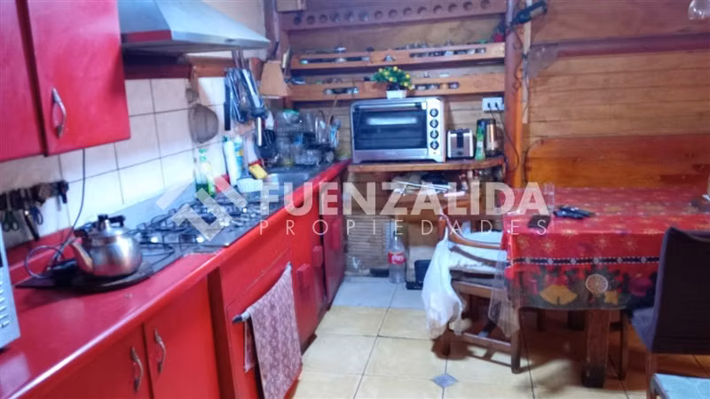 Casa en venta de 7 dorm. en Maipú
