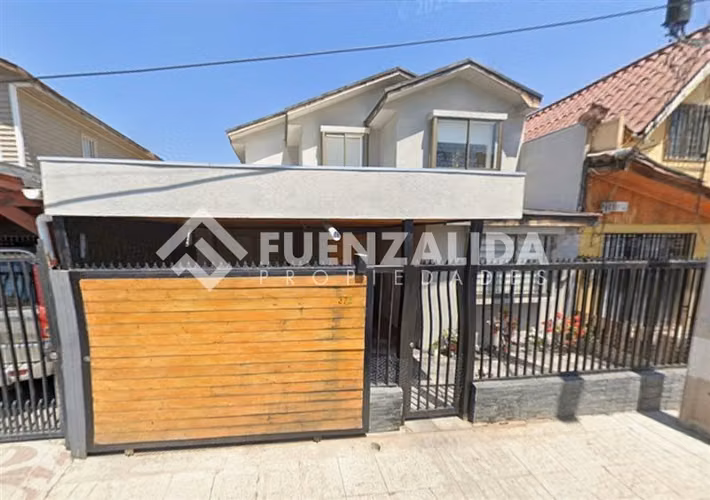 Casa en venta de 4 dorm. en Maipú
