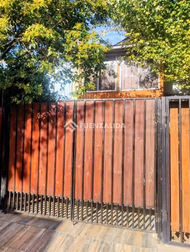 Casa en venta de 2 dorm. en Maipú