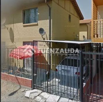 Casa en venta de 2 dorm. en Maipú