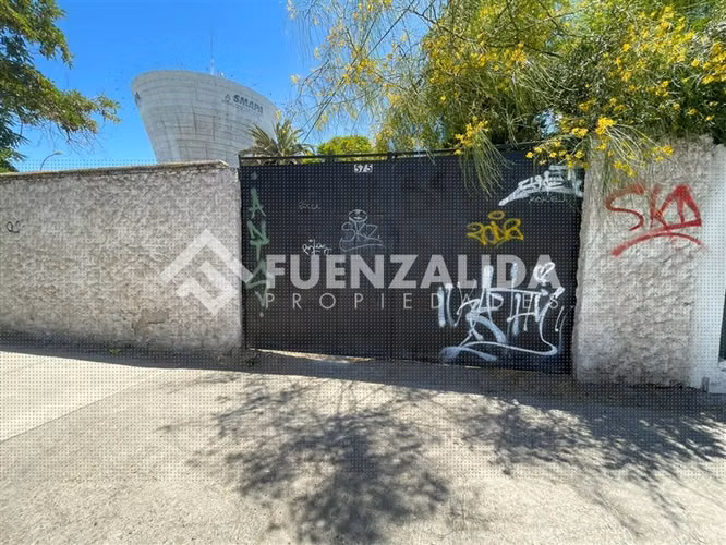 Casa en venta de 4 dorm. en Maipú