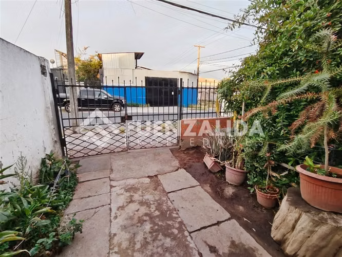 Casa en venta de 5 dorm. en Cerrillos