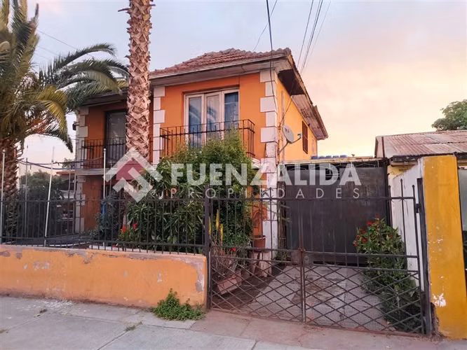 Casa en venta de 5 dorm. en Cerrillos
