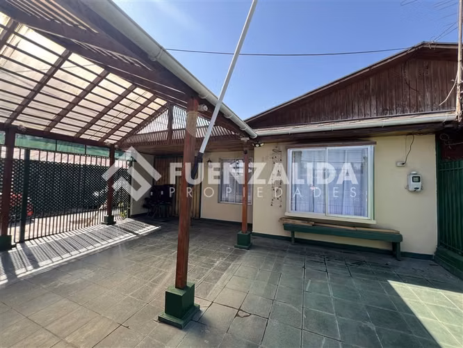 Casa en venta de 3 dorm. en Maipú