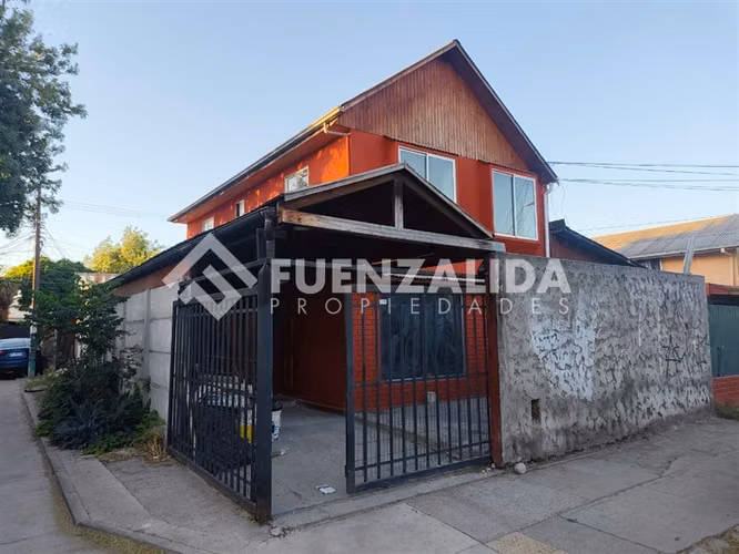 Casa en venta de 5 dorm. en Maipú