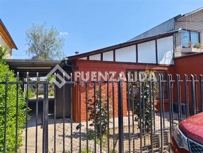 Casa en venta de 3 dorm. en Pudahuel