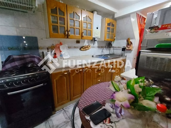 Casa en venta de 4 dorm. en Maipú